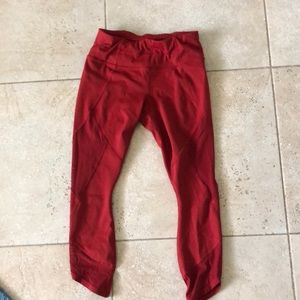 Cropped athleta red tights